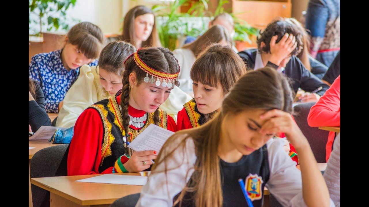 Rusya'daki Etnik Azınlıklar Tüm Okullarda Kendi Sınıflarını İsteyebilecek