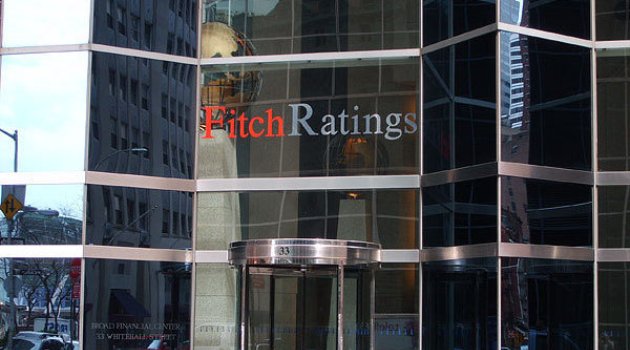 Fitch, Rus şirketlerin görünümü de “pozitiften”, “durağana” çevirdi 