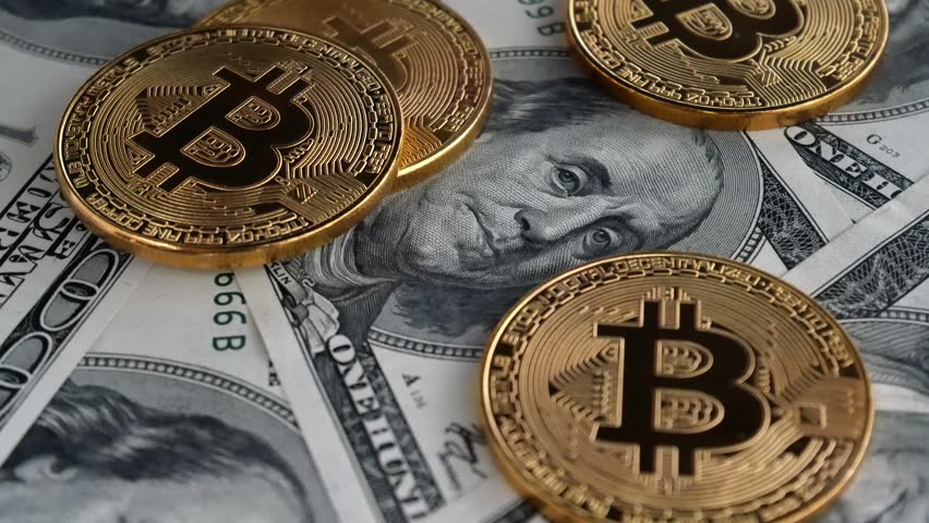 Altın, dolar, bitcoin: Rusya'da 2018'in en kârlı yatırımı ne oldu?