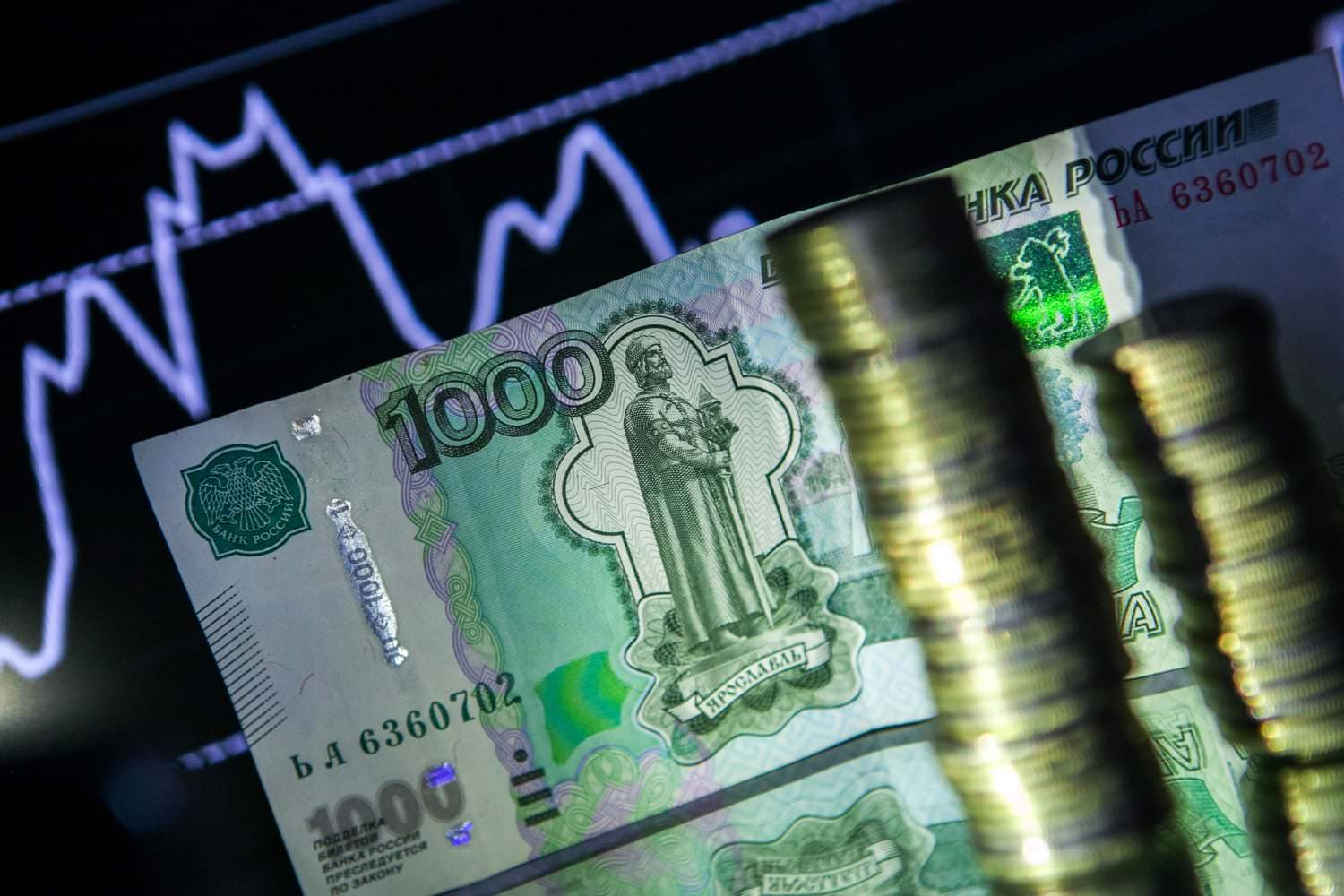 Bloomberg: ‘Ruble gelecek vaat eden para birimleri arasında ilk üçte’