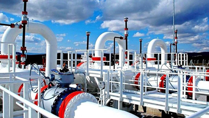 Rusya’nın petrol ve doğal gaz gelirleri azaldı