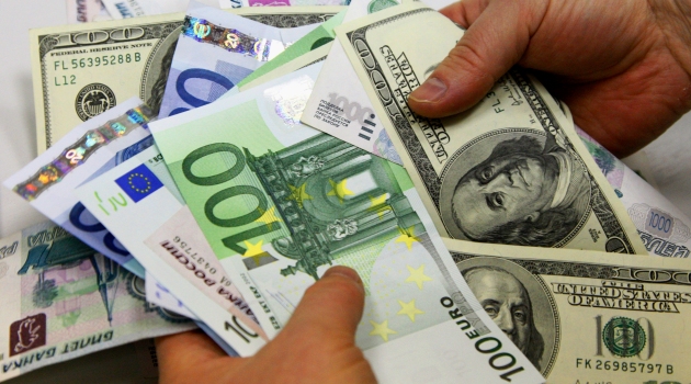 Rusya rezervinde Euro'yu azalttı, Kanada dolarını artırdı