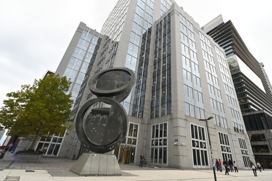 Euroclear, Rus Yatırımcıların Dondurulmuş Varlıklarını Vermeye Başladı