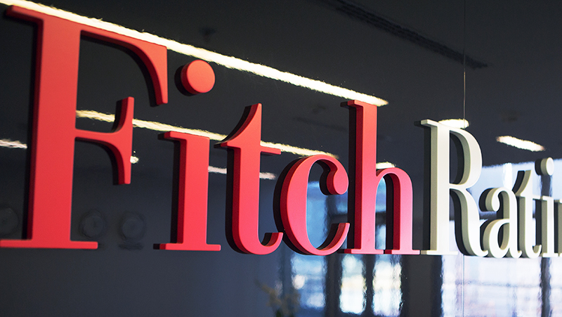 Fitch, Rusya ekonomisi büyüme tahminini yukarı çekti