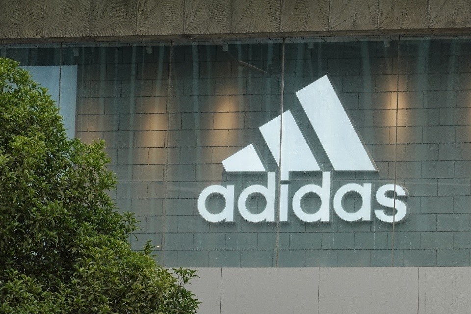 Geri Mi Dönüyor? Adidas, Rusya'da Marka Tescili İçin Başvurdu