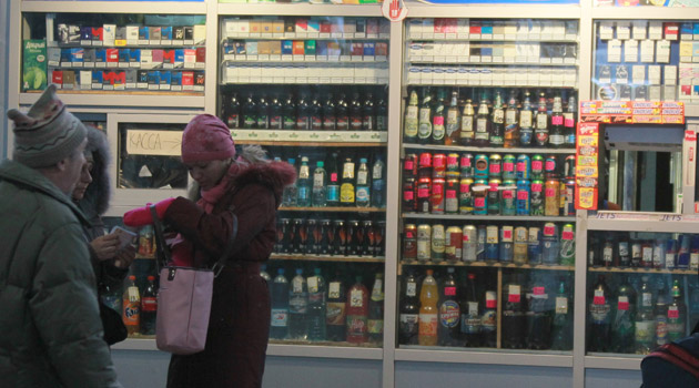 Türkler, alkol ve tütün ürünlerine Ruslardan iki kat daha fazla para harcıyor