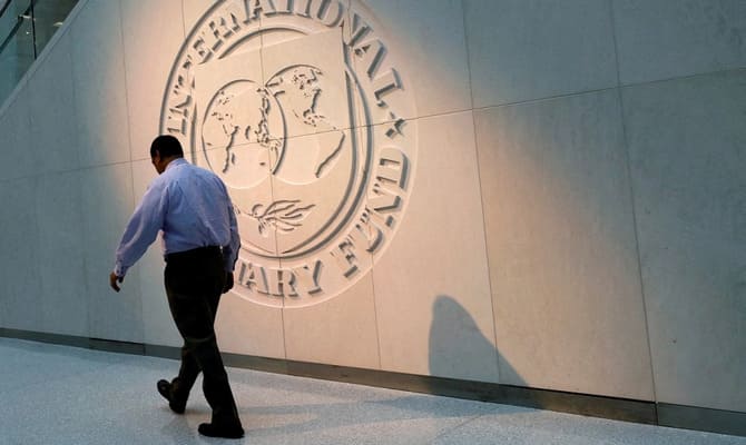 IMF, Rusya’nın GSYİH büyüme tahminini yükseltti