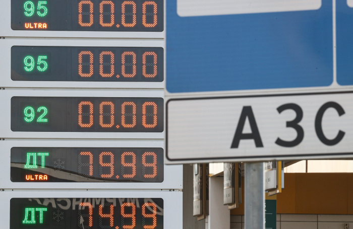Kırım'da Benzin Kısıtlaması Kalkıyor Ancak Fiyatlar Hala Yüksek