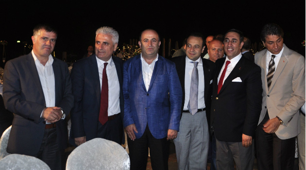 LASİAD, geleneksel iftar yemeğinde siyaset dünyasını buluşturdu