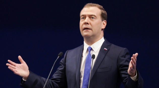 Medvedev: Kriz olmayacak, konserve depolamaya gerek yok