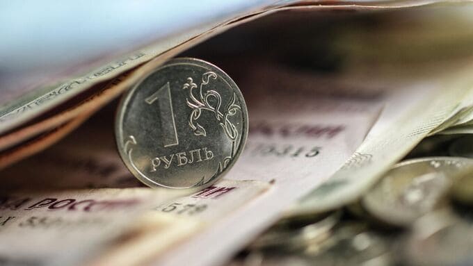 Merkez Bankası, rublenin neden değer kaybettiğini açıkladı