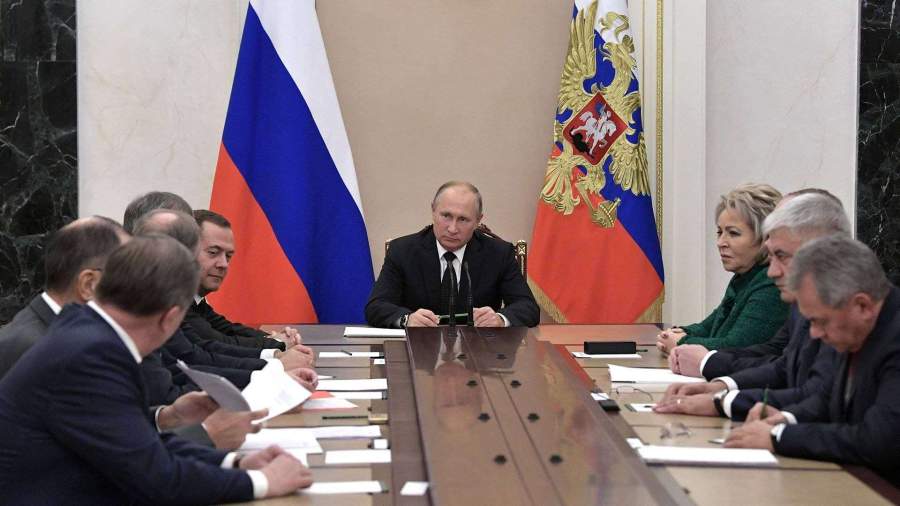 Putin'den Petrol Şirketlerine "Borçlarınızı Ödeyin" Çıkışı