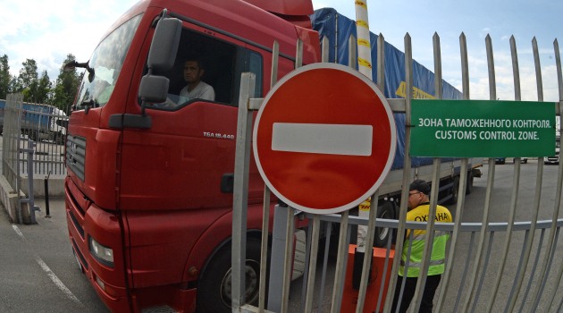 Rusya’ya getirilen “maden suyu” kolilerinden Türk tekstili çıktı