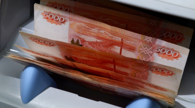 Rusya borsası yükselişte, dolar 56 rublenin de altına düştü