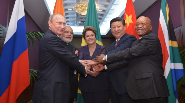 BRICS 100 milyar dolarlık banka hazırlıklarını ele aldı