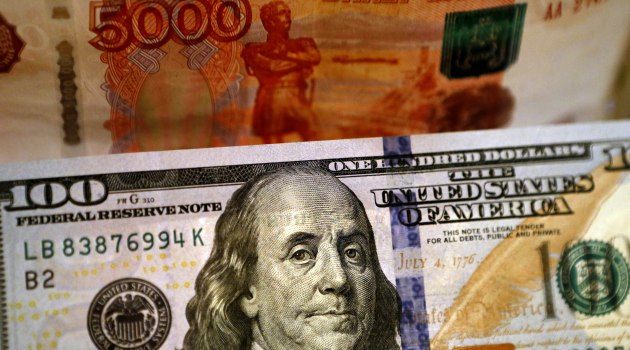 Rusya Merkez Bankası dolar alımına başladı, ruble zayıflayabilir