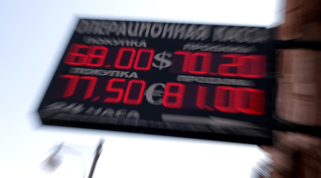 Rusya borsası toparlandı, ruble yükselişte