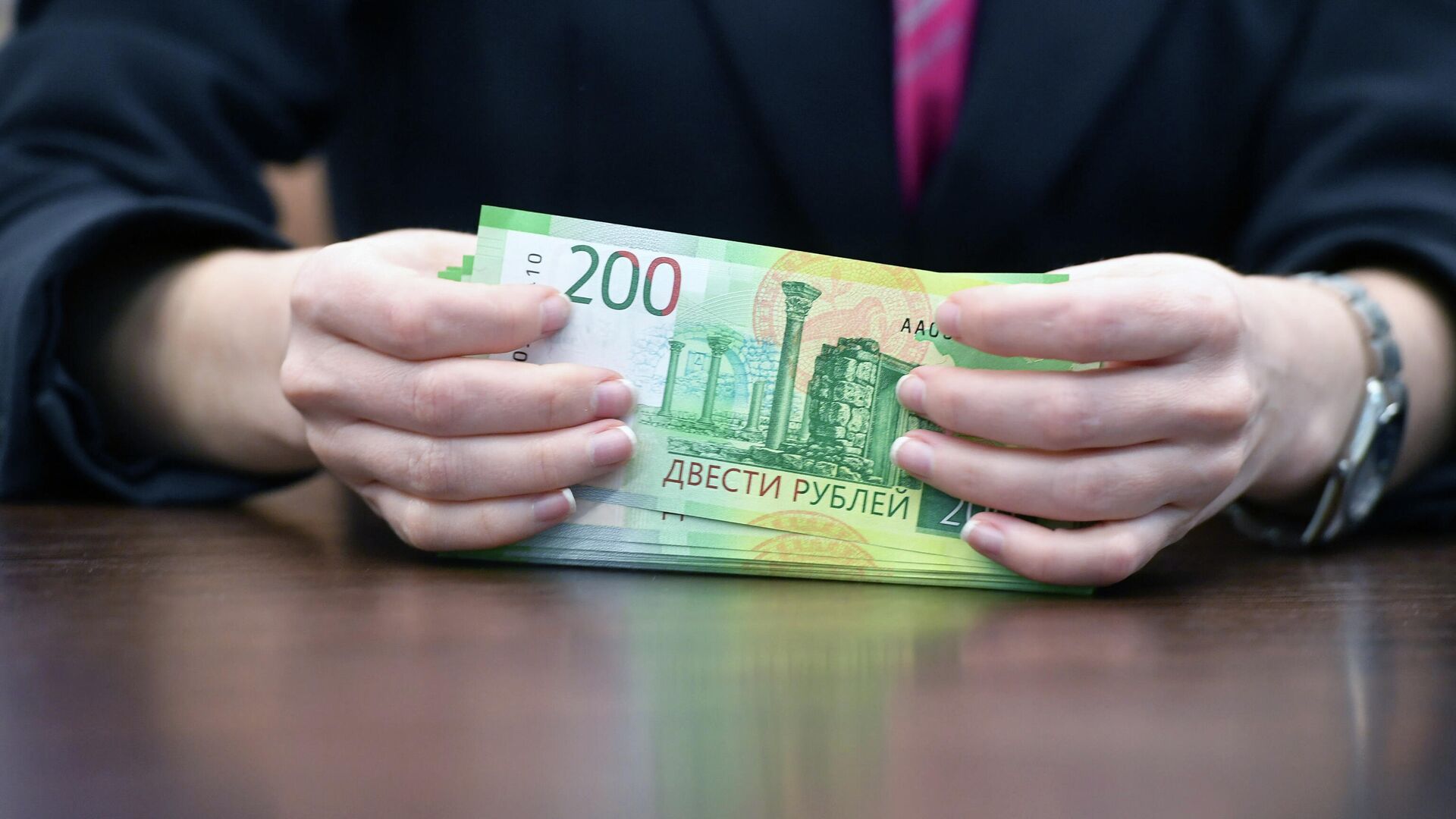 Ruble Dolar Karşısında %38 değer kazandı; Mayıs'ta Durum Ne Olacak?