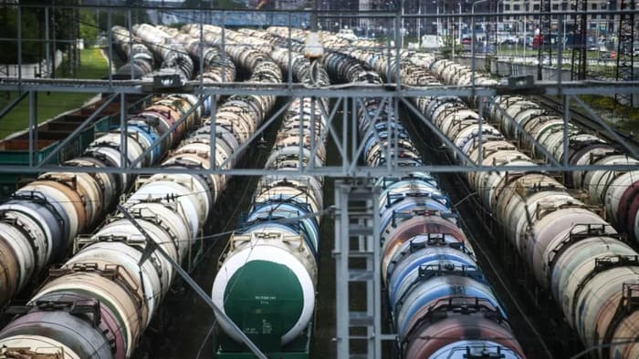 Rusya, Avrupa'ya sattığı petrolün %60'ını Asya'ya yönlendirecek
