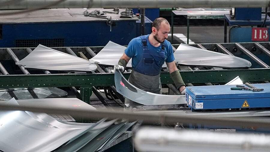 Rusya İmalat Sanayi PMI Endeksi Ekim'de Düşüşünü Sürdürdü