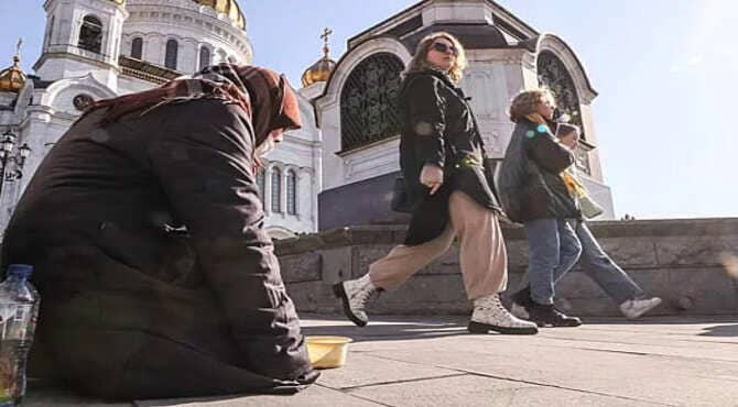 Rusya'da Yoksulluk Oranı %8,1'e Geriledi