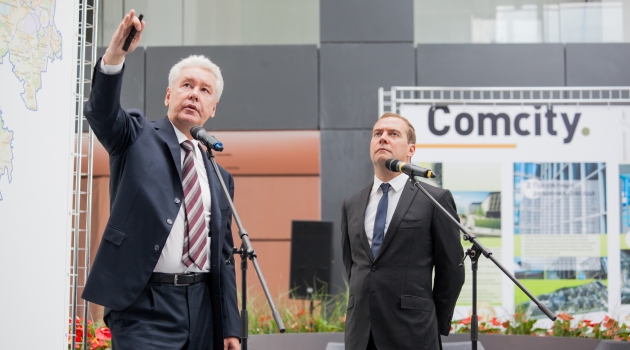 Medvedev, Rönesans’ın Comcity projesini ziyaret etti