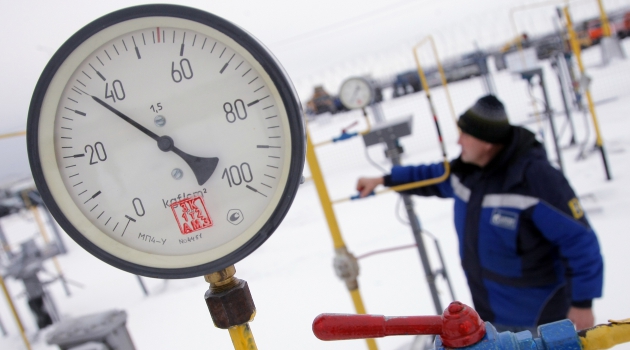 Avrupa’ya giden Rus gazı, 2016’da yüzde 36 ucuzlayacak