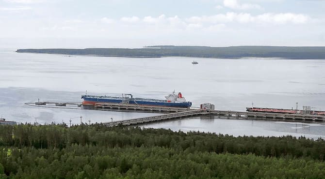 Ukrayna’nın saldırıları sonrası Rusya’nın petrol ihracatında rekor düşüş