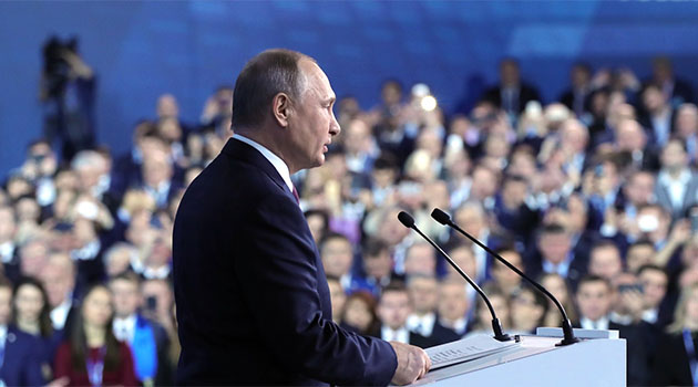 Putin: Ülkenin ekonomik altyapısını radikal biçimde değiştirmeliyiz