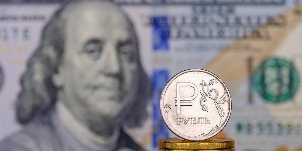 Uzmanların Temmuz Ayında Dolar/Ruble Kuru Beklentileri