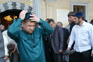 Kadirov: “Dağda Amerikan ve İngiliz ajanları ile savaşıyoruz”