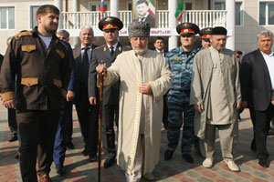 Çeçen lider Kadirov: “Alkolü, sigarayı yasakladım diye, beni şeriatçı ilan ettiler”