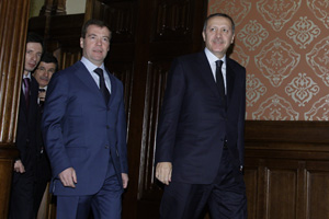 Karabağ için gözler Medvedev’in davetinde