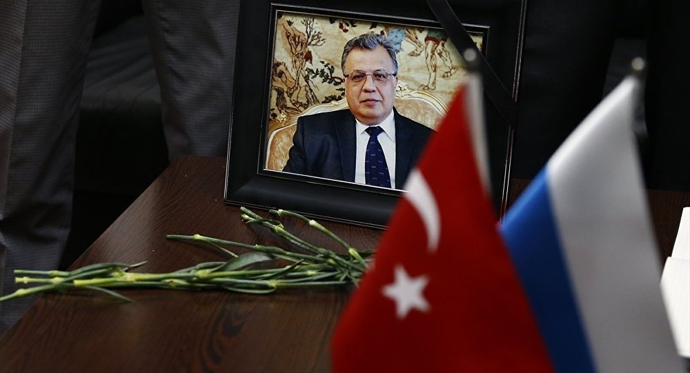 Karlov suikastı davasında 3 sanığa tahliye