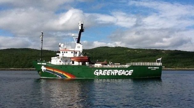 Rusya Greenpeace gemisine müdahale etti