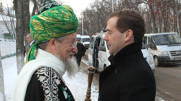 Medvedev Müftülerle buluştu: Rusya’da 4 yılda 320 cami inşa edildi 