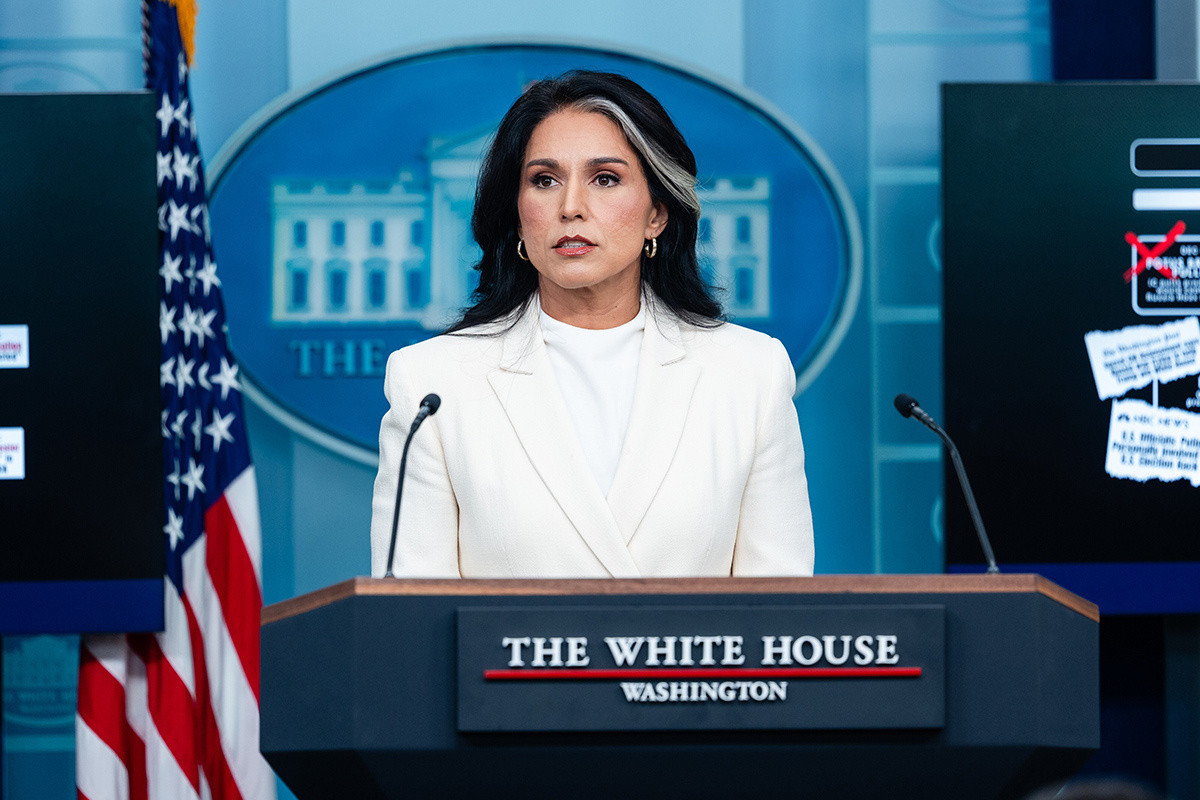 ABD İstihbarat Şefi: "Rusya, Ukrayna Karşısında Üstünlüğünü Koruyor"