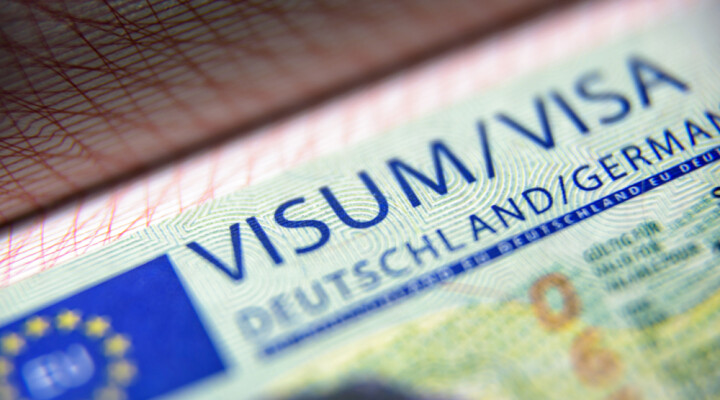 Almanya, Ruslara turist vizesi vermeye başladı