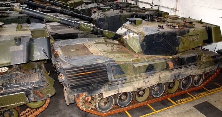 Almanya, Ukrayna'ya tank teslimatını onayladı