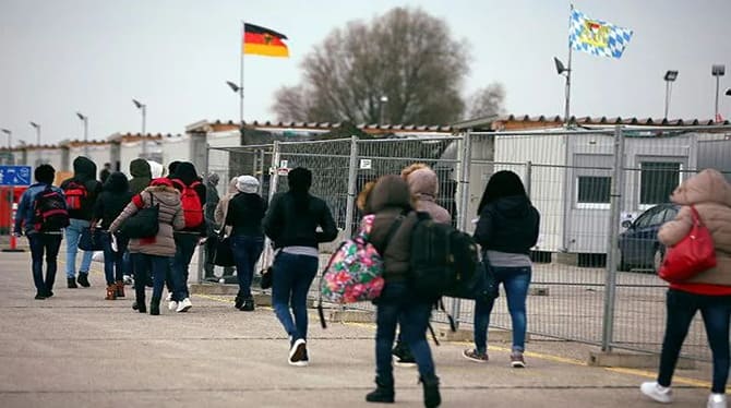 Almanya'nın nüfusu göçmenler sayesine 1,1 milyon kişi arttı