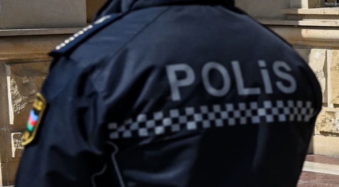 Azerbaycan-Rusya Gerilimi: Bakü'de Rus Devlet Haber Ajansına Polis Baskını