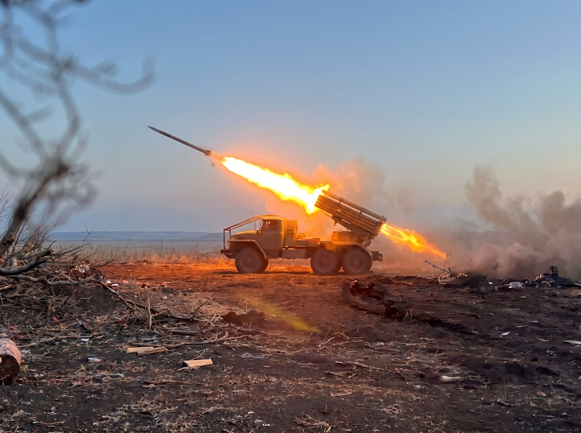 Donbas’ta Gerileyen Kiev, Moskova’ya Saldırıları Artırıyor