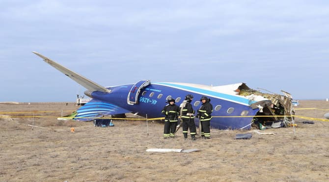 Düşen Azeri Uçağının Pilot ile Kule Görüşmeleri Yayınlandı: Tüm Kararları Onlar Almış...