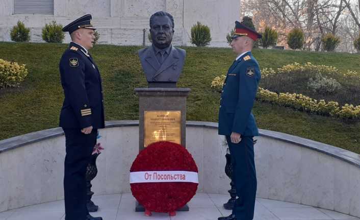 Karlov, ölümünün 3. yıl dönümünde düzenlenen törenle anıldı