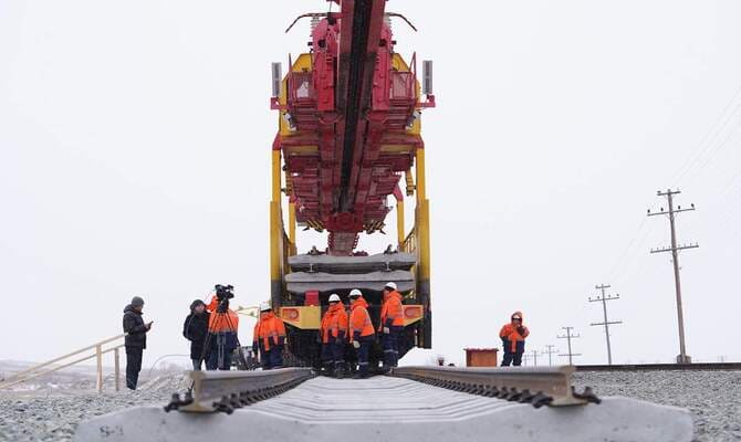 Kazakistan, Çin’e yeni demir yolu inşa ediyor