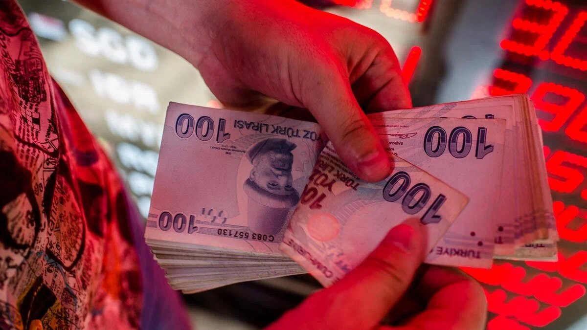 Kommersant: Türk ekonomisinde yaşanan coşku kısa süreli, yüksek enflasyon riski var