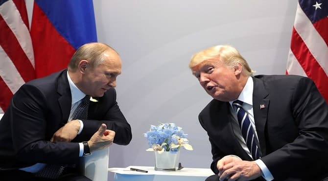 Kremlin, 'Putin ile Trump Yedi Telefon Görüşmesi Yaptı' İddialarını Yalanladı