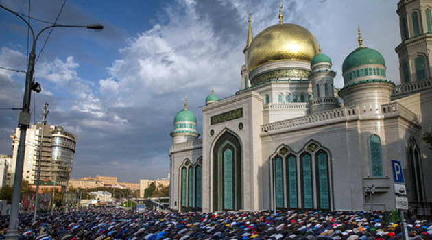 Moskova'da Bayram namazı nerelerde ve saat kaçta kılınacak?