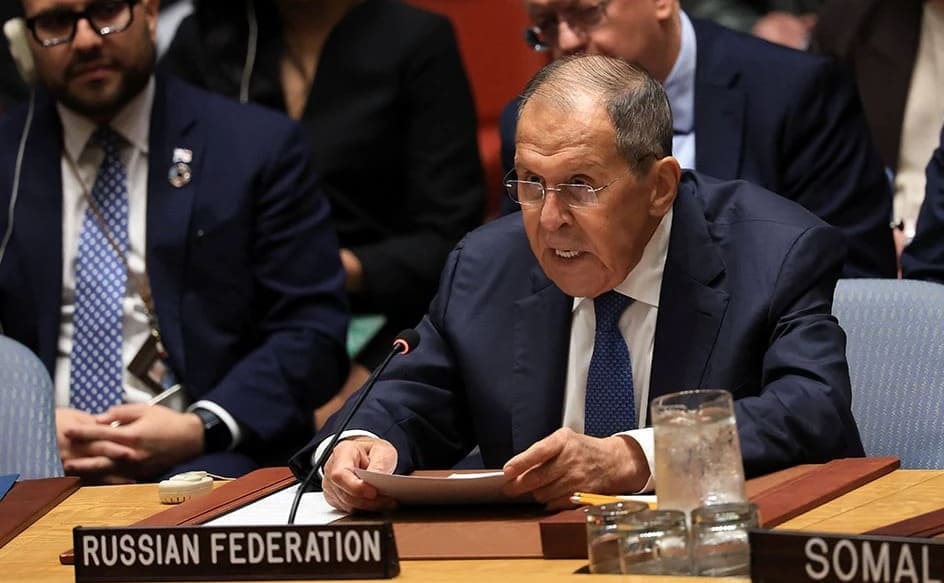 Lavrov: Müzakereler Sürerken Çatışmalara Ara Verilmeyecek