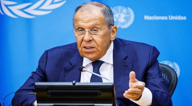 Lavrov, Rusya ile ABD’li yetkiler gizlice Ukrayna krizini görüştü